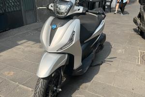 Motorino Beverly hpe 300 2023 trattabile