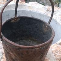 secchio antico di rame