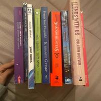 Set di Diversi libri