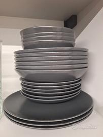 Set di piatti ikea
