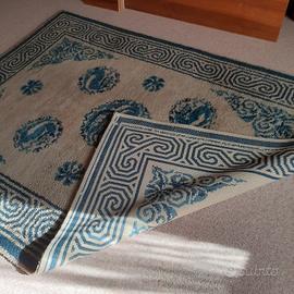 tappeto in lana annodato a mano