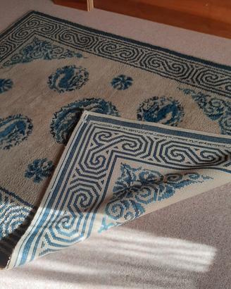 tappeto in lana annodato a mano