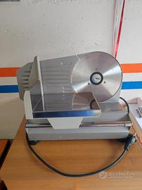 affettatrice in acciaio inox da revisionare