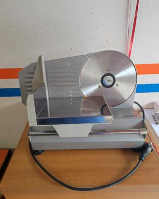 affettatrice in acciaio inox da revisionare