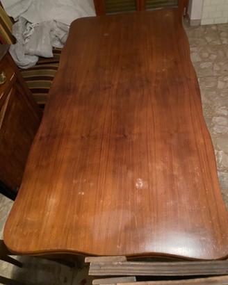 Tavolo in legno allungabile