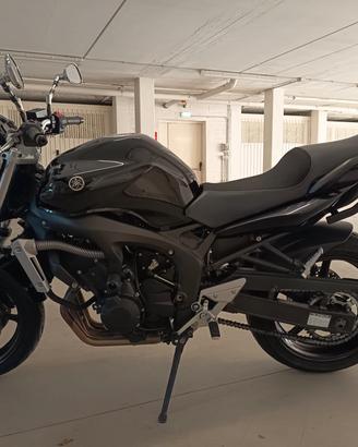 Yamaha FZ6