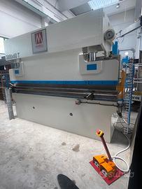 PIEGATRICE MANDELLI IDRAULICA 3000 X 60 ton