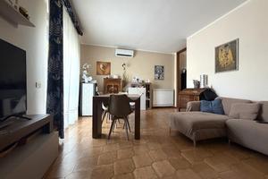 CASA INDIPENDENTE A MONTECASTRILLI