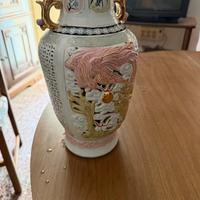 Vaso in porcellana da collezione