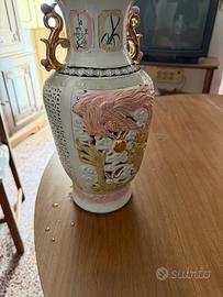Vaso in porcellana da collezione