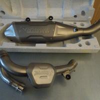 AKRAPOVIČ "RACING LINE"