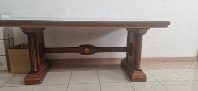 tavolo da sala o Scrivania