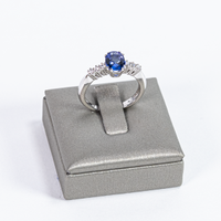 Anello in oro con tanzanite