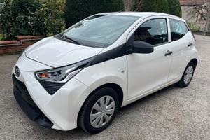 Toyota Aygo X 1.0 VVT-i 72 CV 5 porte Trend S-CVT 