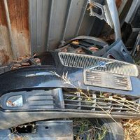 musata Volvo V50 anteriore muso frontale davanti