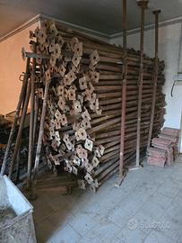 puntelli in ferro  da armatura 