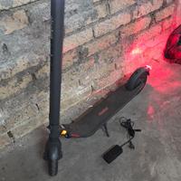 Monopattino segway-ninebot E25E 300w trattabile