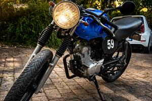 Yamaha YBR 125 Café Racer – condizioni eccellenti