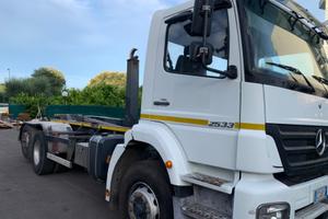 Mercedes 2533 scarrabile