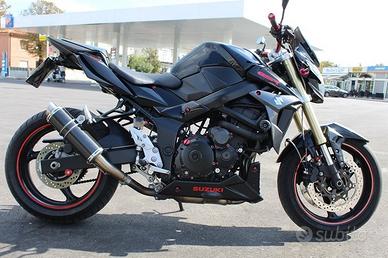 Thunder Carbon Roadsitalia Suzuki GSR 750