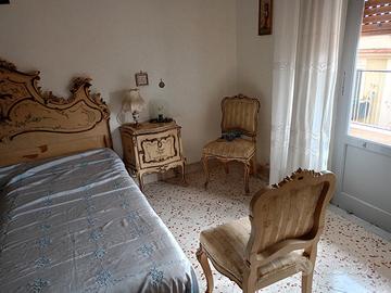 stanza da letto antica 