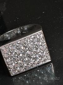 Anello oro bianco 750 - 20gr con 28 brillantini 