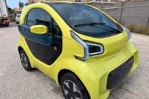 Xev Yoyo elettrica guida da 16 anni