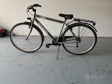 bicicletta NUOVA