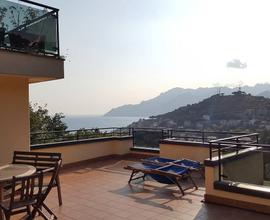 Soluzione 3 livelli vista mare terrazzo e box