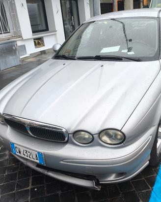 Auto funzionante da sistemare o esportazione