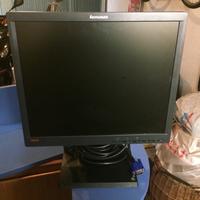 Monitor Lenovo