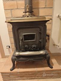 stufa a legna antica 