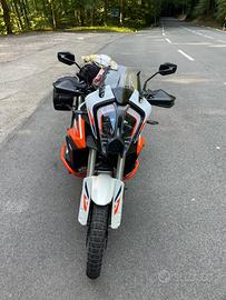 KTM 1290 R  SUPER ADVENTURE  