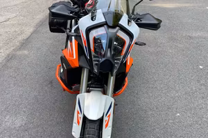 KTM 1290 R  SUPER ADVENTURE  