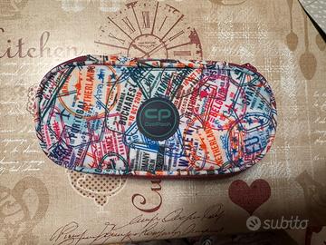 Astuccio simil Eastpak