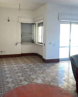 Immobile di 1000 m² a Arzano