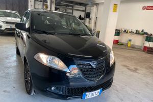 Lancia Ypsilon Momo Design
