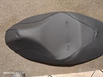 Sella biposto Beverly 300