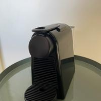 Macchina Caffè Nespresso Essenza Mini