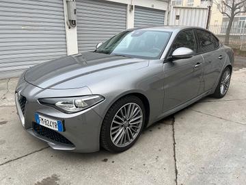 Alfa Romeo Giulia 2.2 Turbodiesel 180 CV AT8 Busin