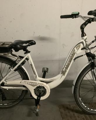 Bici Bottecchia elettrica donna