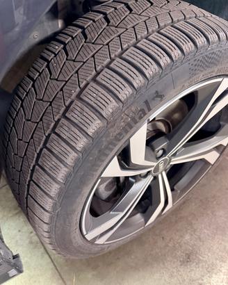 Gomme continental 255/40/20 255 40 20