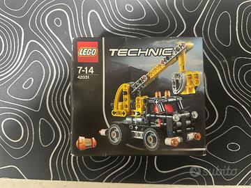 LEGO Technic 42031 - Camion con Gru