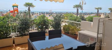 Appartamento fronte mare