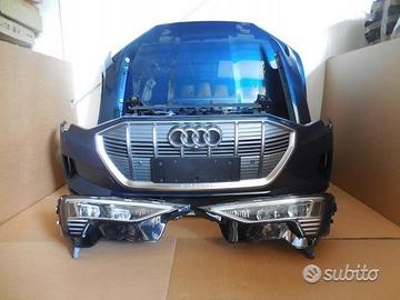 AUDI E-TRON Muso musata frontale completo Cofano P