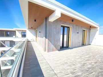 Attico 160MQ+2Terrazzi+DUE Posti Auto MAV350