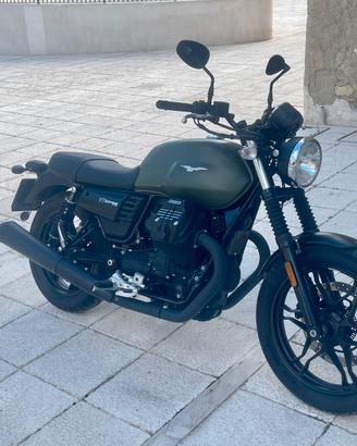 Moto Guzzi v7 stone III