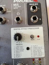 Piccolo impianto fonico professionale