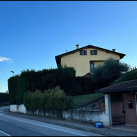 Villetta a schiera al piano rialzato