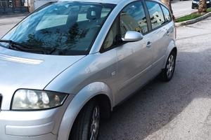 Auto audi a2